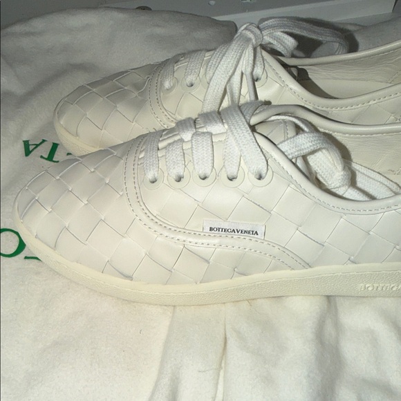 Bottega Veneta White Woven Sneakers - Picture 4 of 10